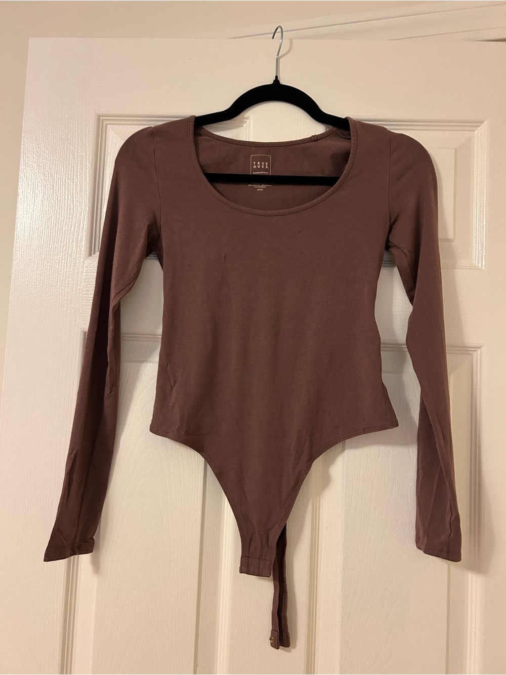 Banana Republic Mauve Long Sleeve Scoop Neck Bodysuit